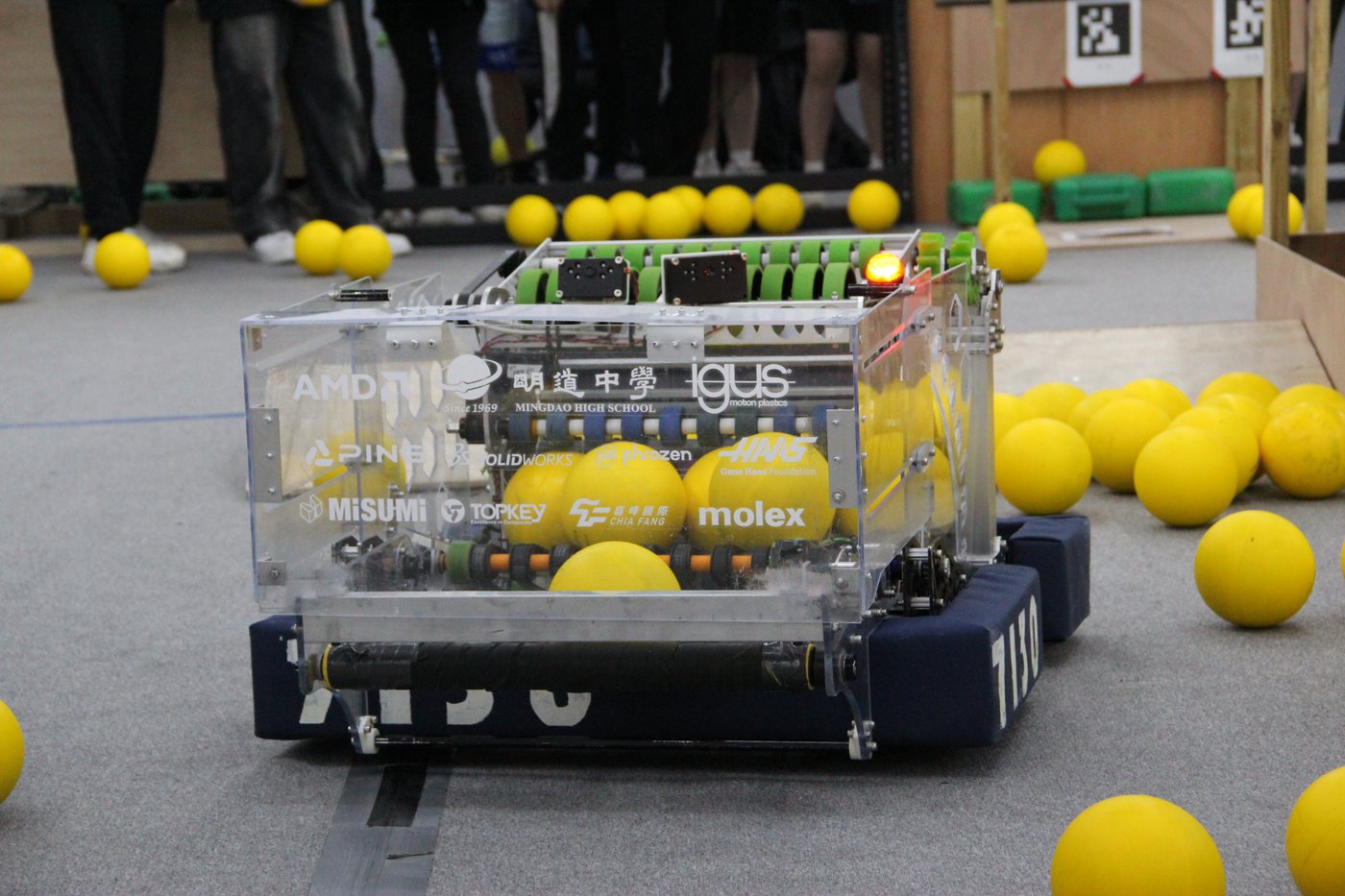 Robot with a full hopper of FUEL